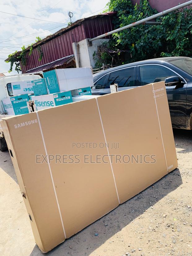 Quality Sleek New Samsung Smart Qled 85”Q60c · Photo 2