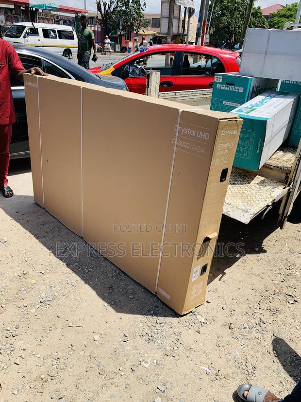 85du7000 Uhd Smart Samsung · Photo 2