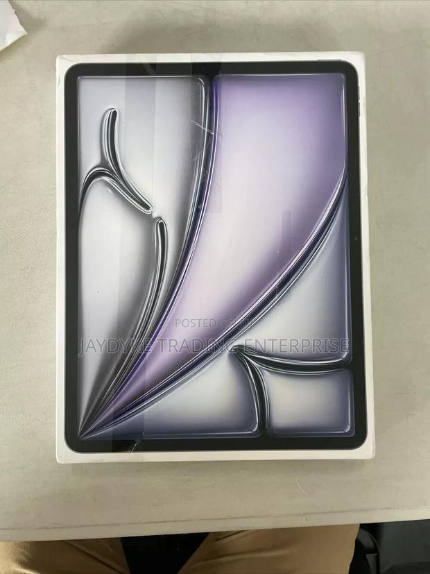 New Apple iPad (2025) 128 GB Black · Photo 1