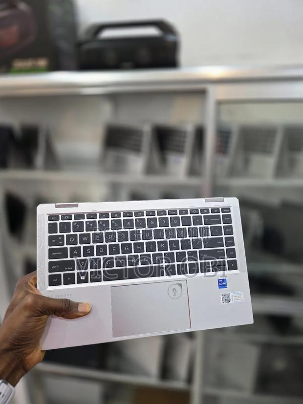 Laptop HP EliteBook 1040 G8 16GB Intel Core I7 SSD 512GB · Photo 2