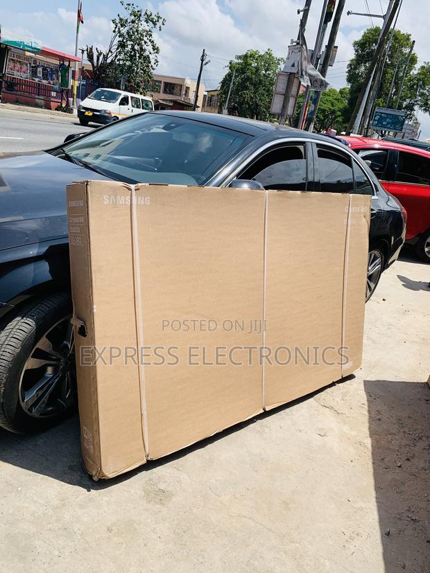Available Now at Store Samsung Uhd Smart 75”Du8000 · Photo 2