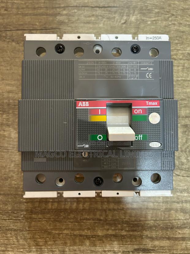 McCb Breaker 250a 4 Pole · Photo 1