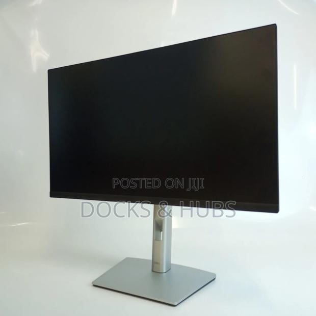 Dell 24" USB-C Hub Monitor With Comfortview Plus - P2422he · Photo 1