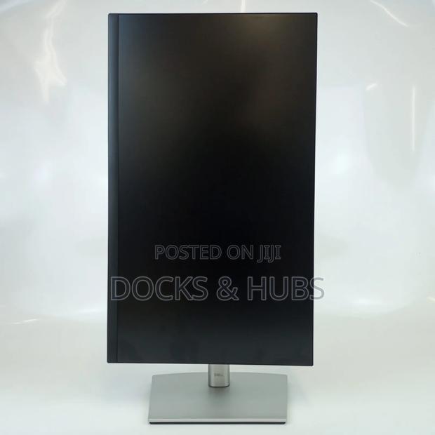 Dell 24" USB-C Hub Monitor With Comfortview Plus - P2422he · Photo 3