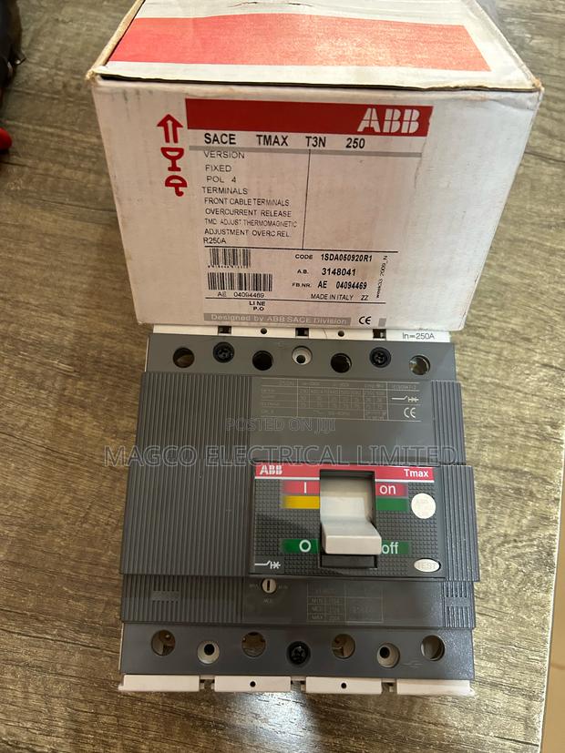 McCb 250a Breaker 4 Pole · Photo 1