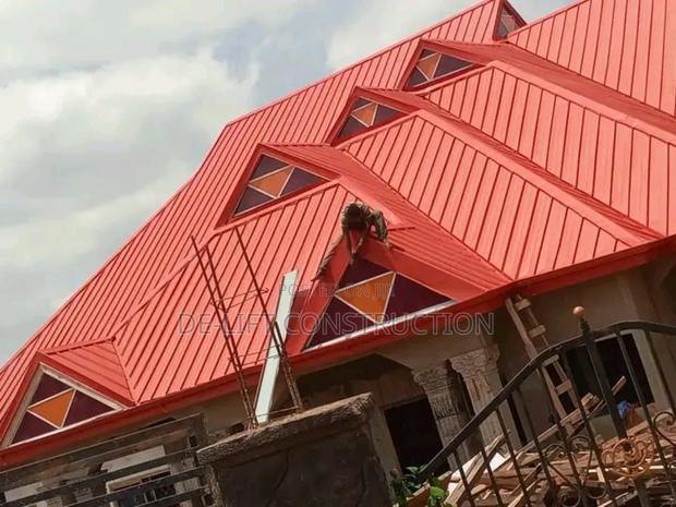 Are You Looking for a Professional Roofing Carpenter? · Photo 1