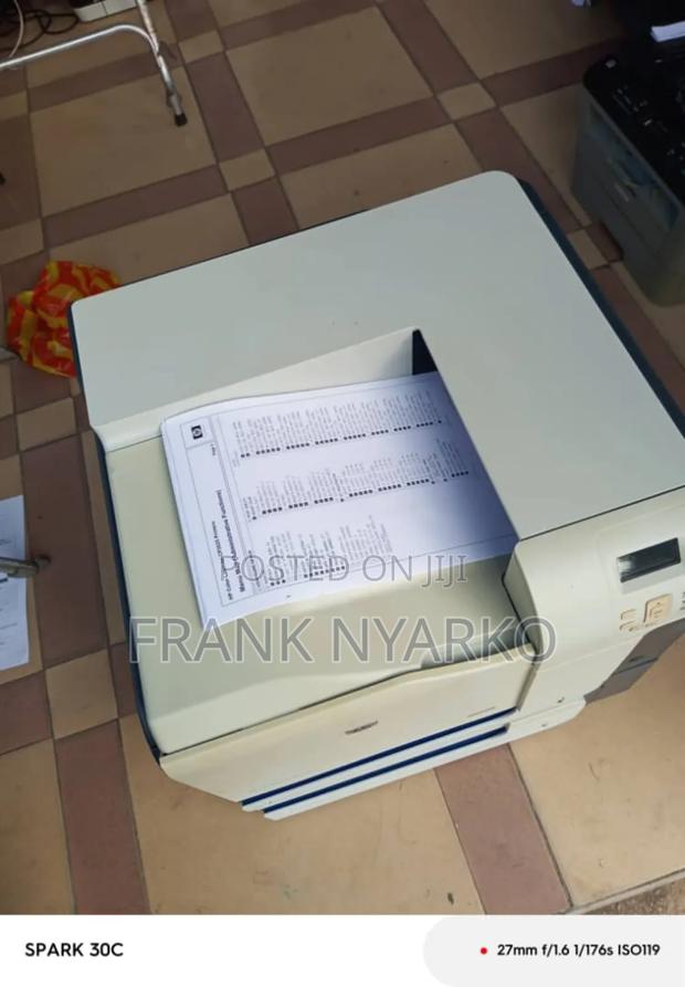 HP Color Laserjet Cp3525x · Photo 5