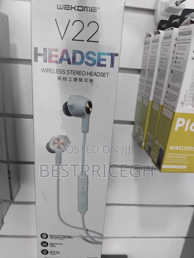 Wk V22 Bluetooth 5.0 Magnetic Bluetooth Earphone · Photo 1