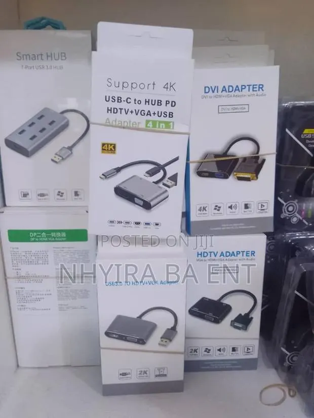 Type C and Usb Hubs Available · Photo 1
