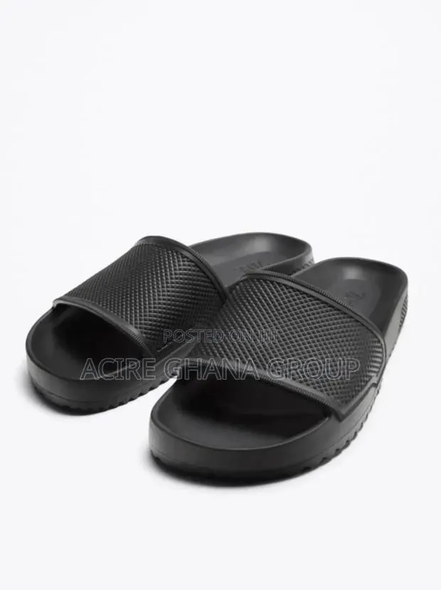 Original Zara Textured Sliders · Photo 1