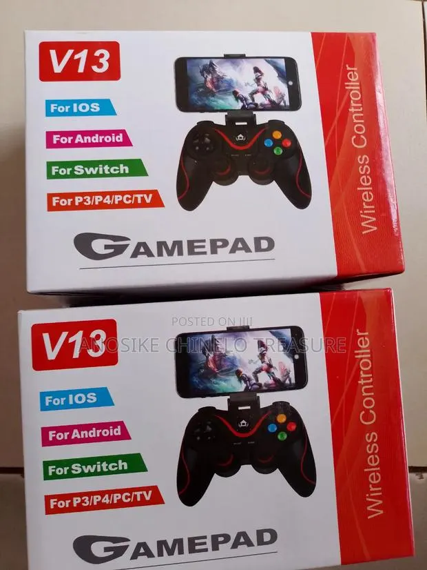 V13 Game Pad · Photo 1