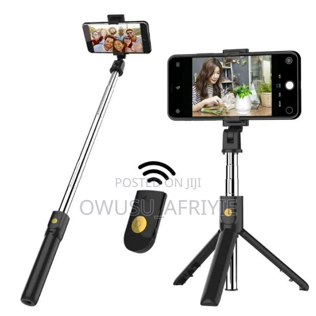 Remote Control Led Phone Holder Stand Selfie Stick (Christmas Promo) · Photo 1