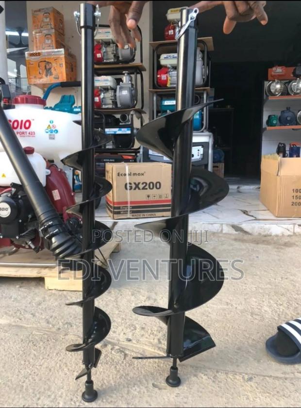 Earth Auger Machine · Photo 3