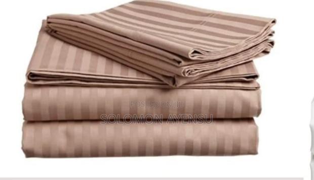 Quality Plain 2 Bedsheets With 4 Pillow Cases Available for Sale · Photo 1