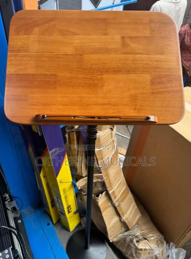 Portable Wooden Pulpit · Photo 2