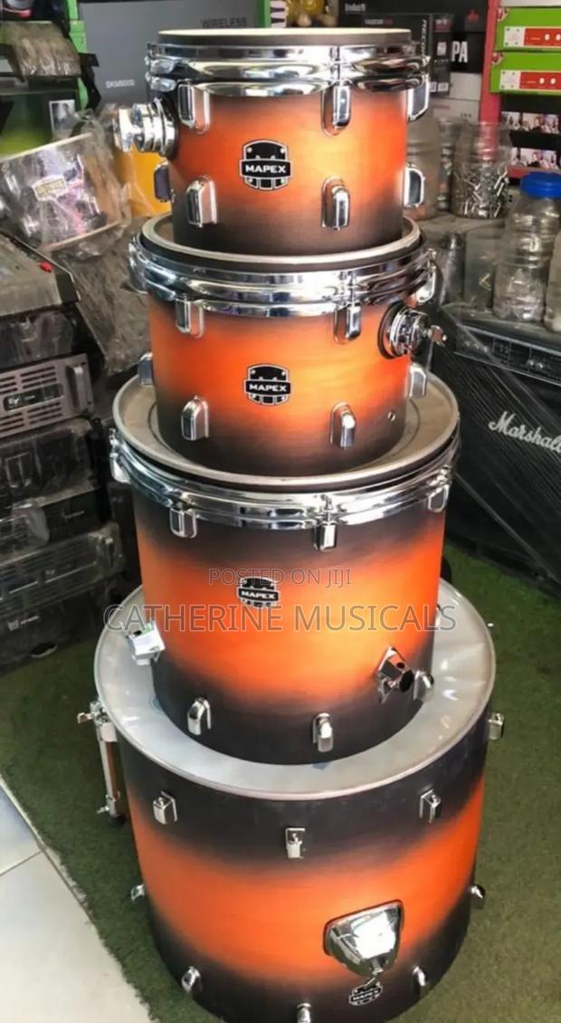 Mapex Quality 5- Set Drums · Photo 1