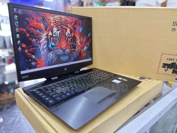 Laptop HP Omen 17 24GB Intel Core I7 HDD+SSD 512GB · Photo 3