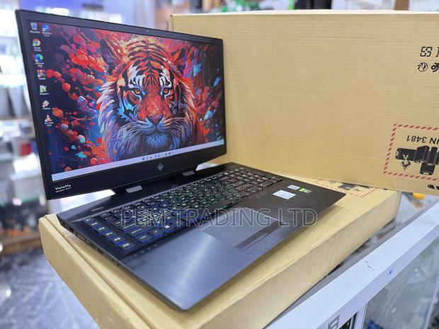 Laptop HP Omen 17 24GB Intel Core I7 HDD+SSD 512GB · Photo 1