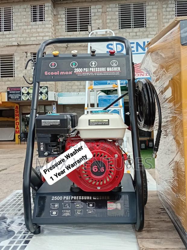 Power Gasoline Pressure Washer · Photo 1