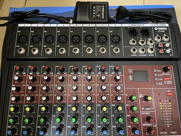 8 Channel Mixing Console · Photo 2