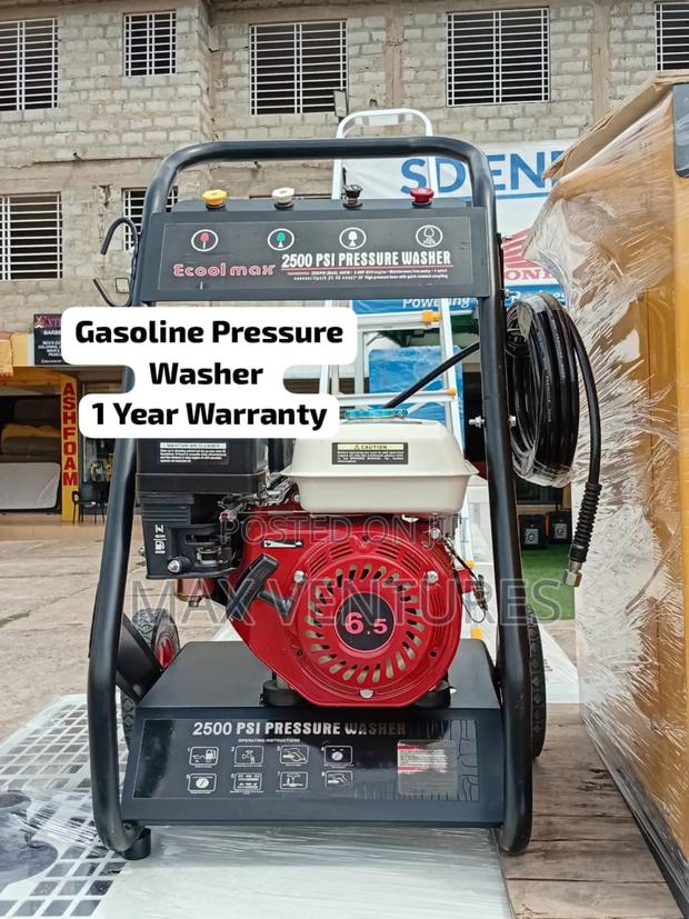 Gasoline Clean Sweep Pro Pressure Washer · Photo 1