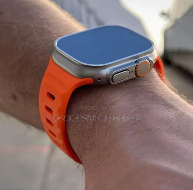 Monochrome Silicone Strap for Apple Watch All Modes S1-S10 · Photo 5