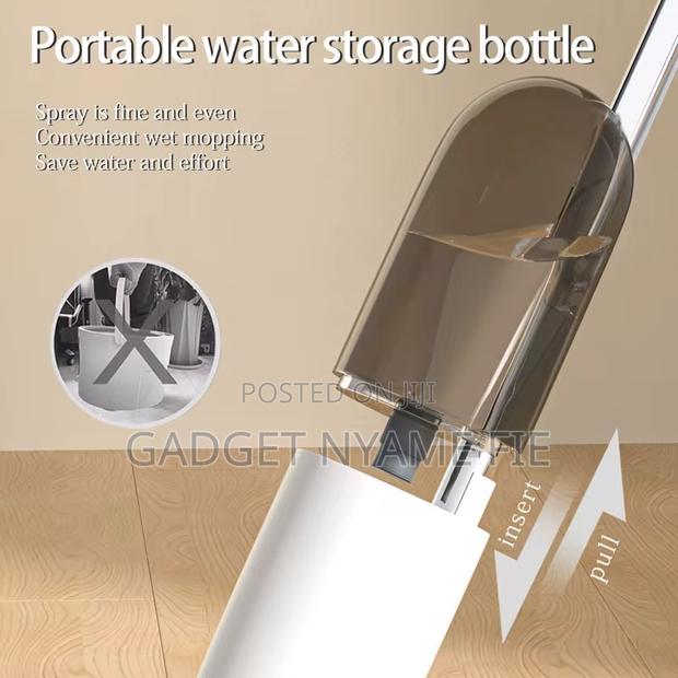 One Touch Microfiber Spray Mop · Photo 3