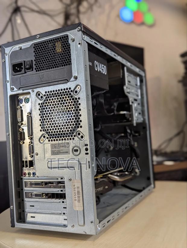 Desktop Computer Asus 16GB Intel Core I7 HDD+SSD 256GB · Photo 4