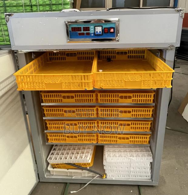 Automatic Egg Incubator(1056 Eggs Capacity) · Photo 1