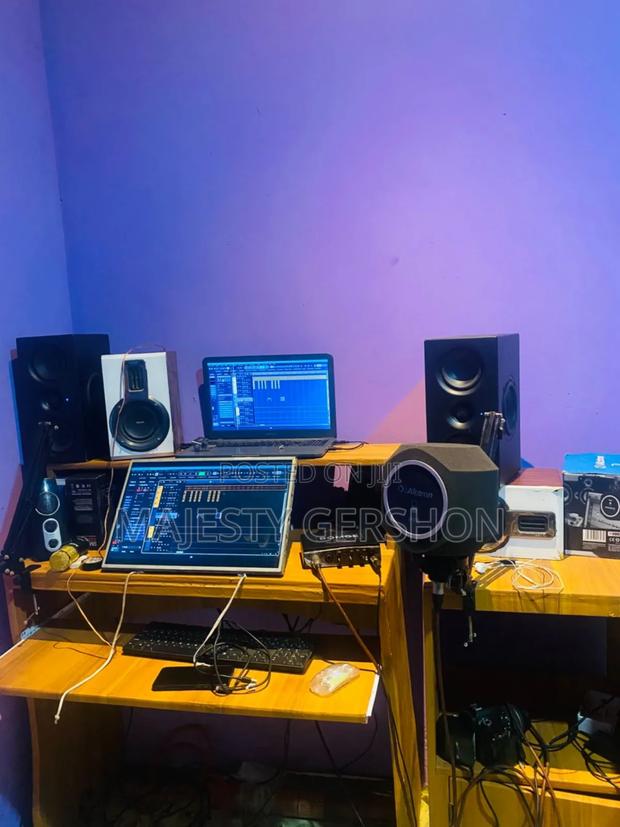 High E.Q Recording Studio · Photo 3