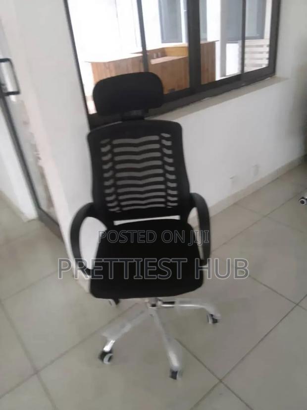 Office Chair · Photo 4