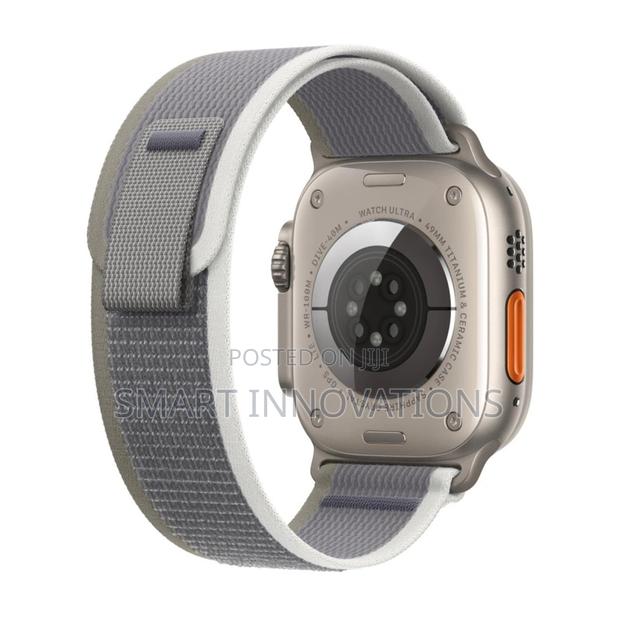 Apple Watch Ultra Trail Loop Watch Band · Photo 4