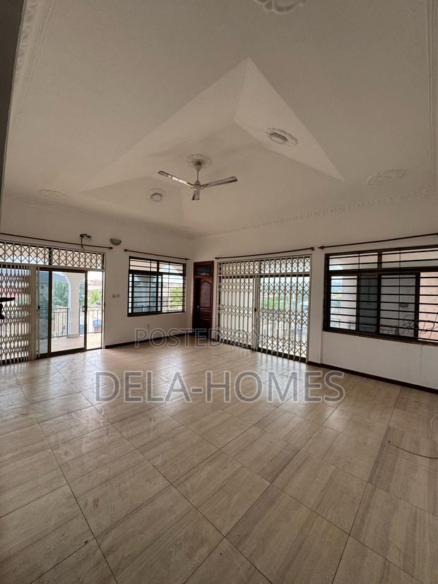 4bdrm Apartment in Adenta, Frafraha for rent · Photo 3