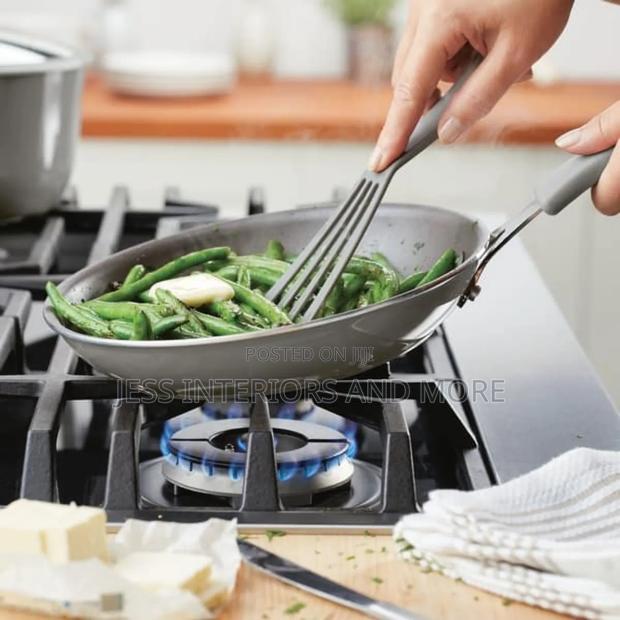 Rachael Ray Cook + Create Aluminum Nonstick Cookware Set · Photo 3