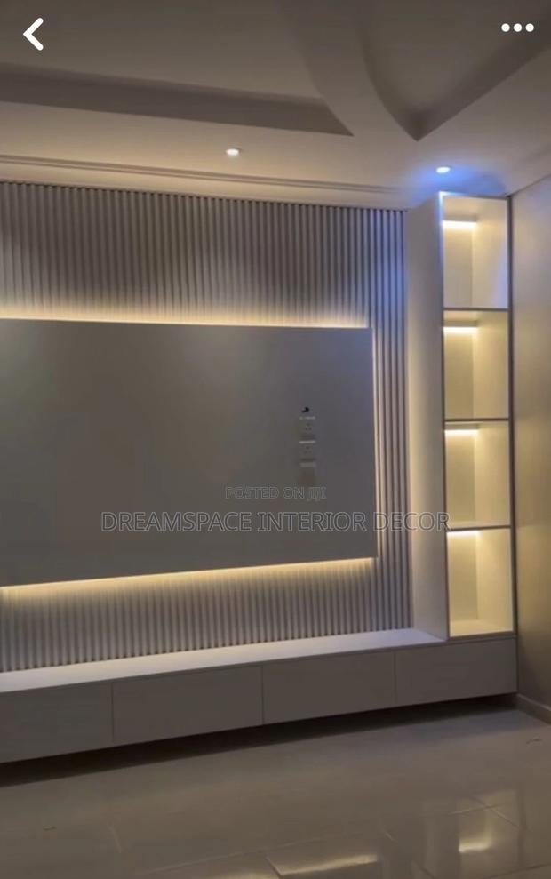 Modern Floating Tv Wall Unit – Sleek Design, Quality Finish · Photo 1