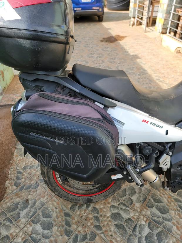 Suzuki V-Strom 2024 White · Photo 5