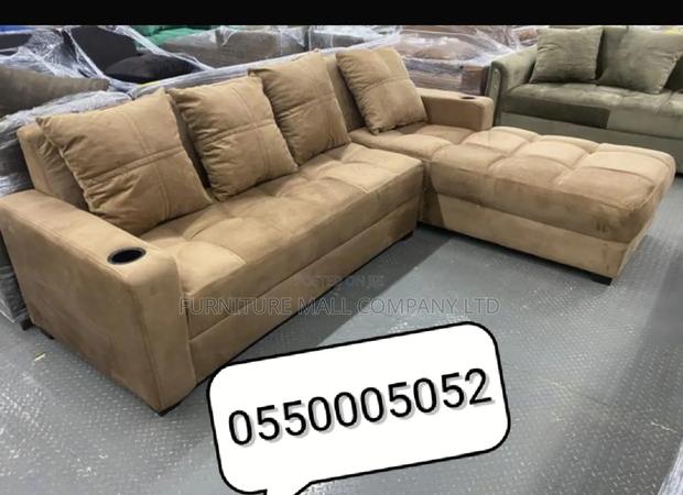 Chairmans Lovely Couch 🛋As Seen😍💯. Free Delivery · Photo 1