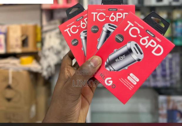 Rock Turbo Car Fast Charger · Photo 1