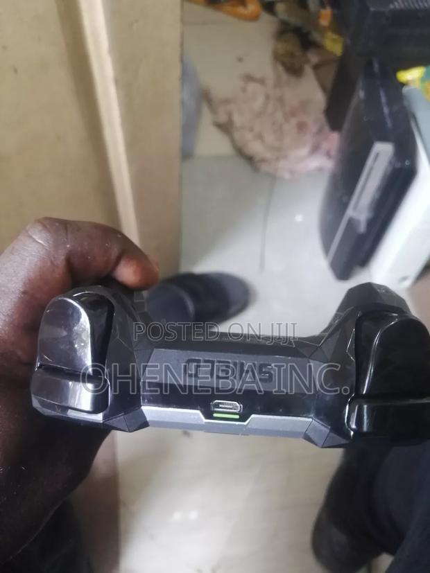 Nvidia Shield P2p20 Controller · Photo 4