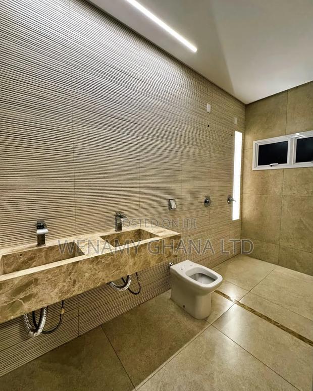 3bdrm House in Accra for sale · Photo 8