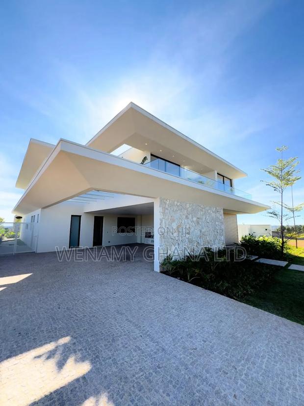 4bdrm House in Accra for sale · Photo 1