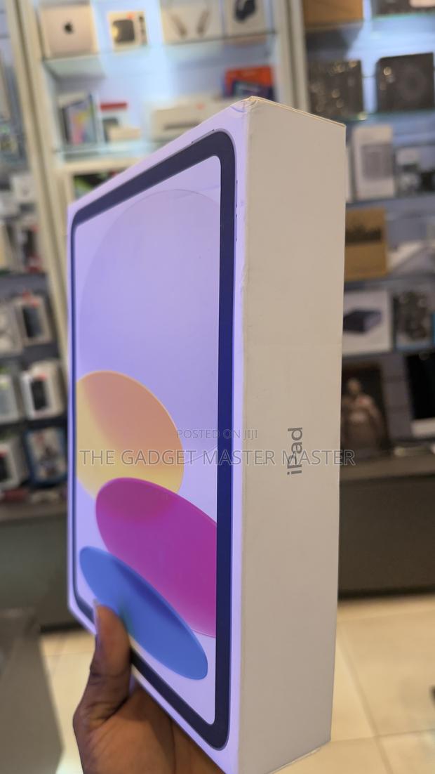 New Apple iPad (2025) 256 GB Silver · Photo 1
