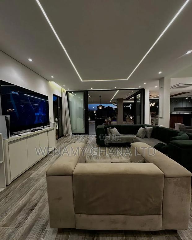 4bdrm Duplex in Accra for sale · Photo 7