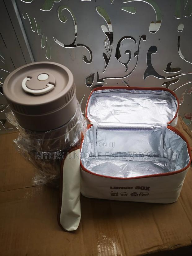 Heat Retaining Lunch Set With Superior Ability · Photo 1