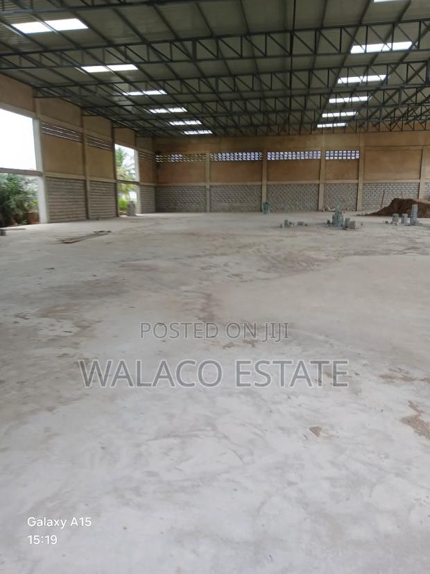 1750 Square Meter Warehouse for Rent · Photo 4