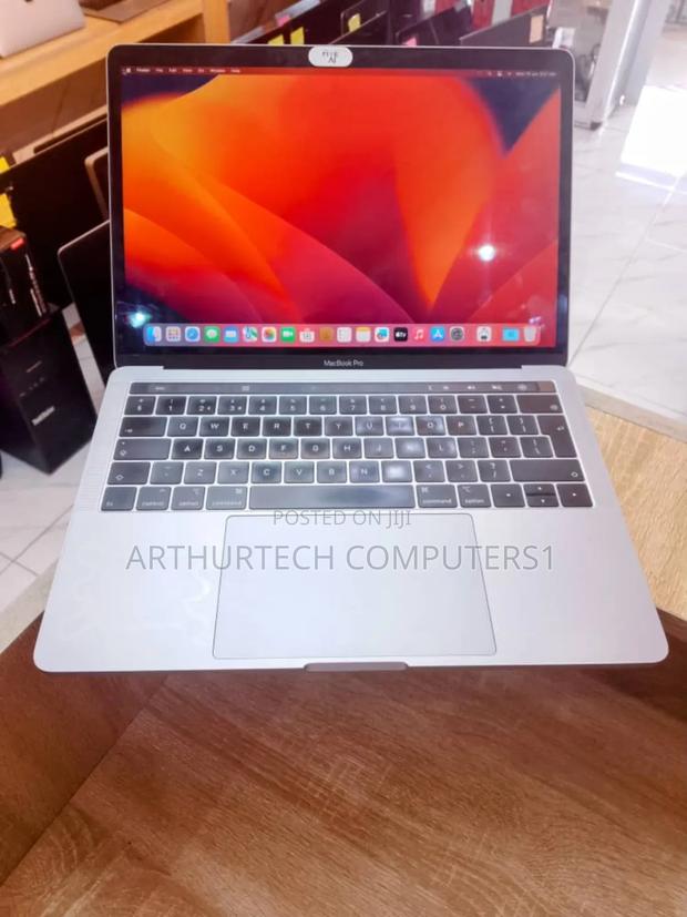 Laptop Apple MacBook Pro 2018 8GB Intel Core I5 SSD 1T · Photo 1