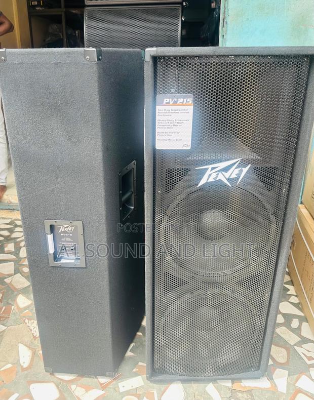Peavey [Pv 215] Quasi 3-way Speaker - Pair · Photo 2