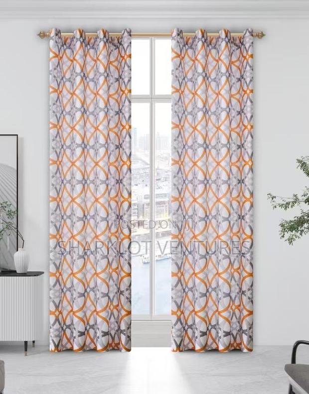 2 in 1 Pair High Quality Room Curtains · Photo 5