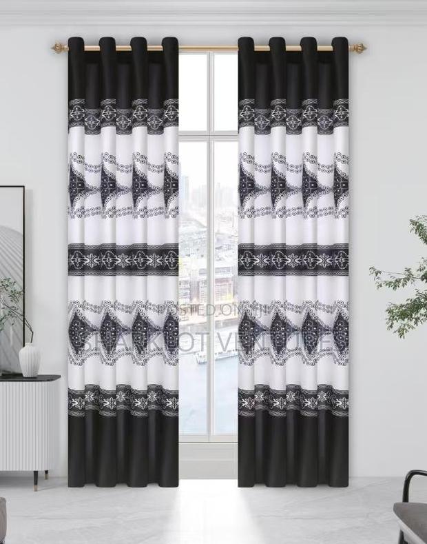 2 in 1 Pair High Quality Room Curtains · Photo 6