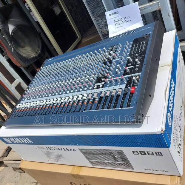 Yamaha [Mg24/14fx] Mixer · Photo 1
